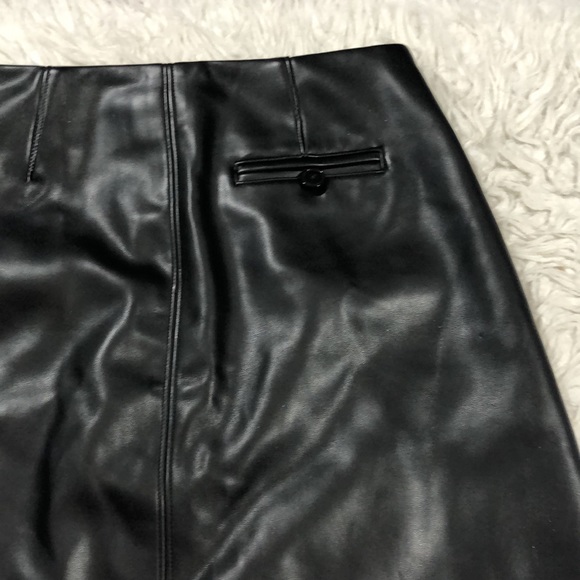 Aritzia Talula Faux Leather Black Zipper Front Mini Skirt - Picture 10 of 12